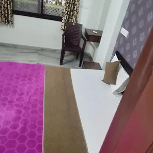 2* Hotel Shanti Palace