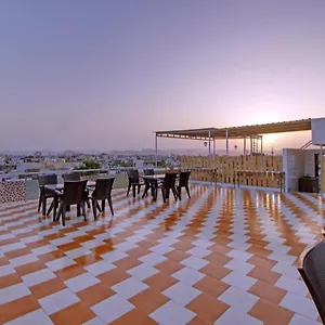 3* Hotel Royal Dezire